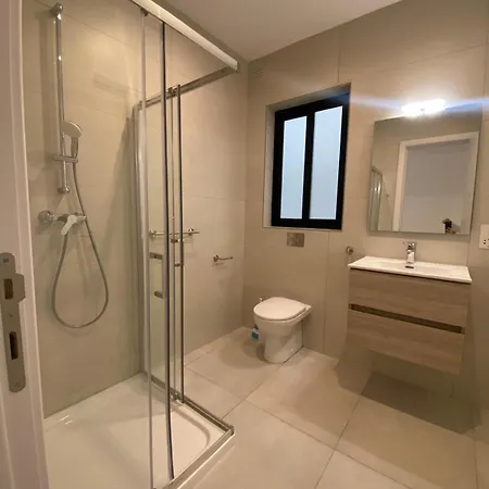 Апартаменты Swieqi Malaika New 4 Is-Swieqi