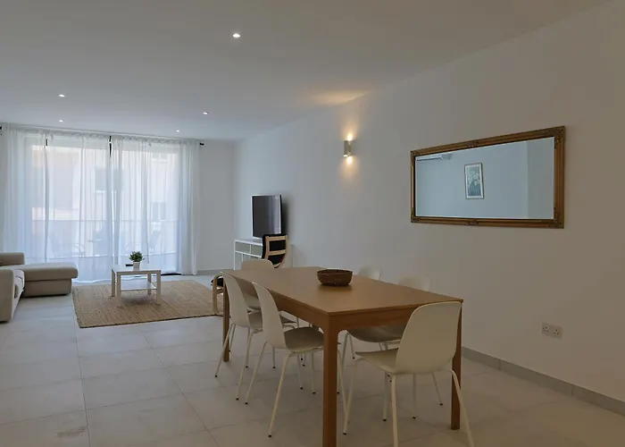 Apartman Swieqi Malaika New 4 Is-Swieqi