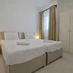 Swieqi Malaika New 4 Apartment *