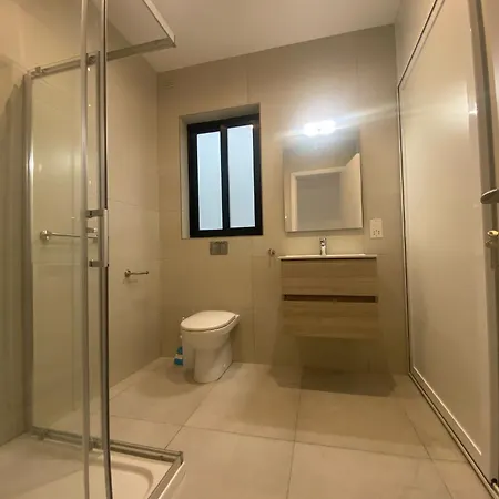 Swieqi Malaika New 4 *