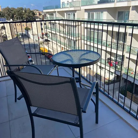 Swieqi Malaika New 4 *