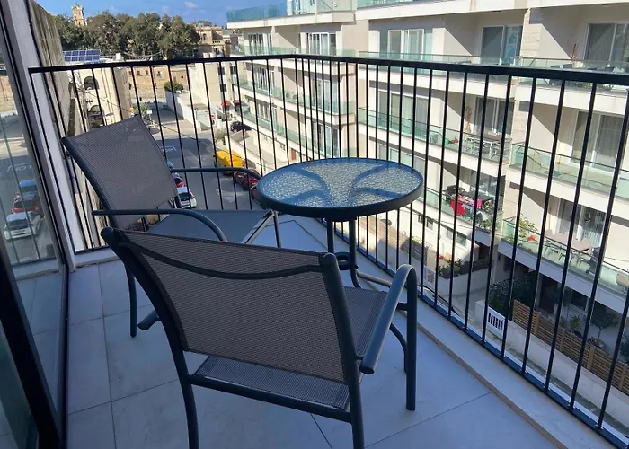 Swieqi Malaika New 4 *